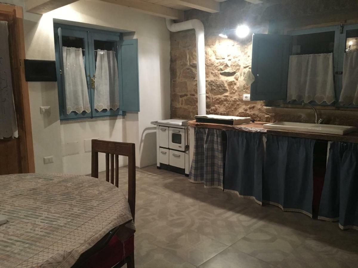 Agriturismo La Casa Delle Fate Loiri Porto San Paolo Exteriér fotografie